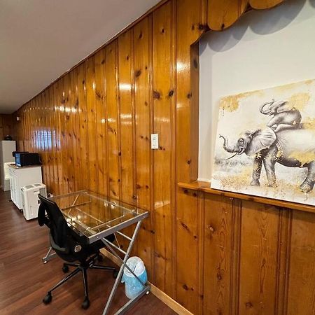 Cozy Spacious Work Friendly Lotus With Garden View High Speed Free Wi Fi And Parking Adjacent To Downtown Montreal Ngoại thất bức ảnh